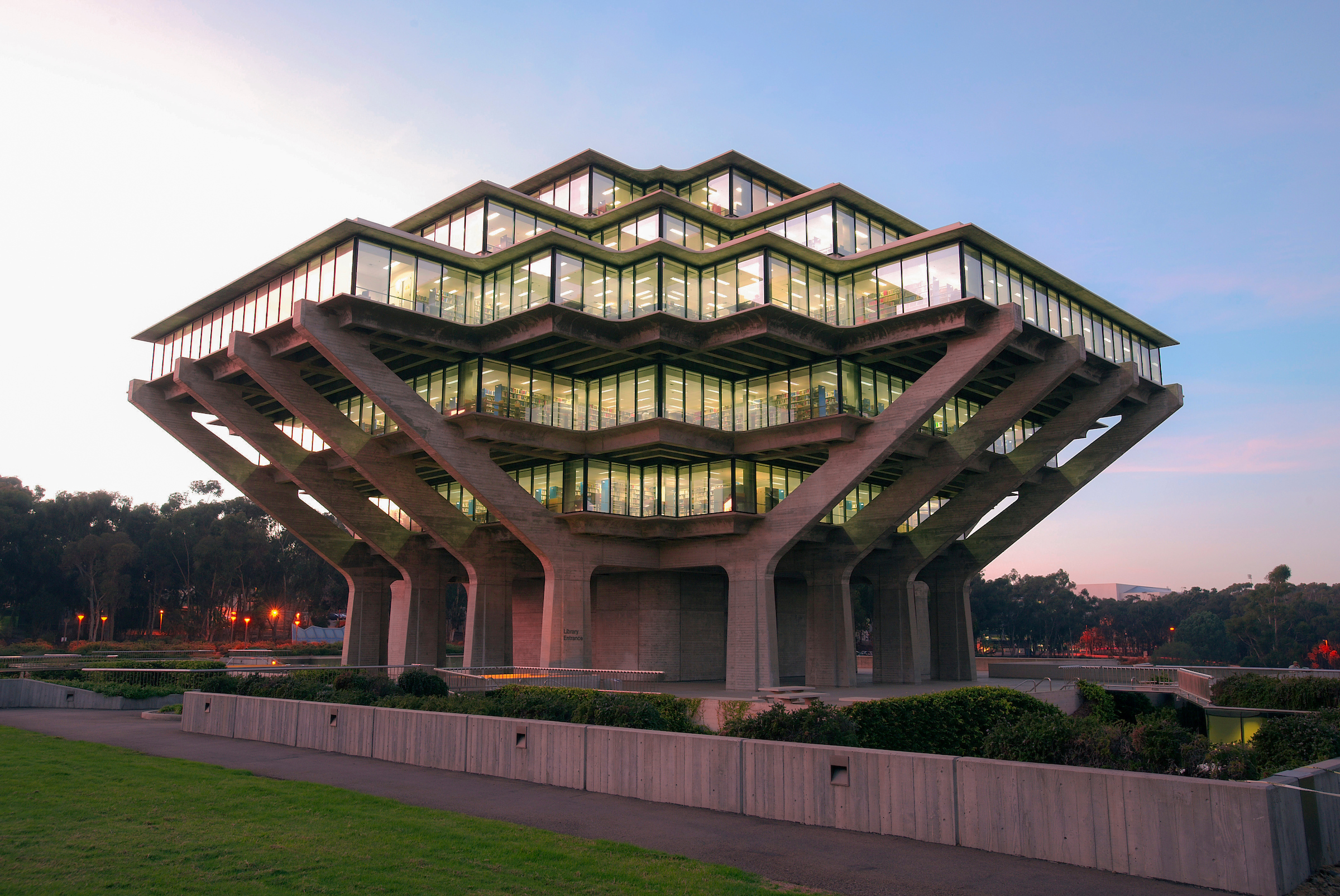 UCSD Geisel library